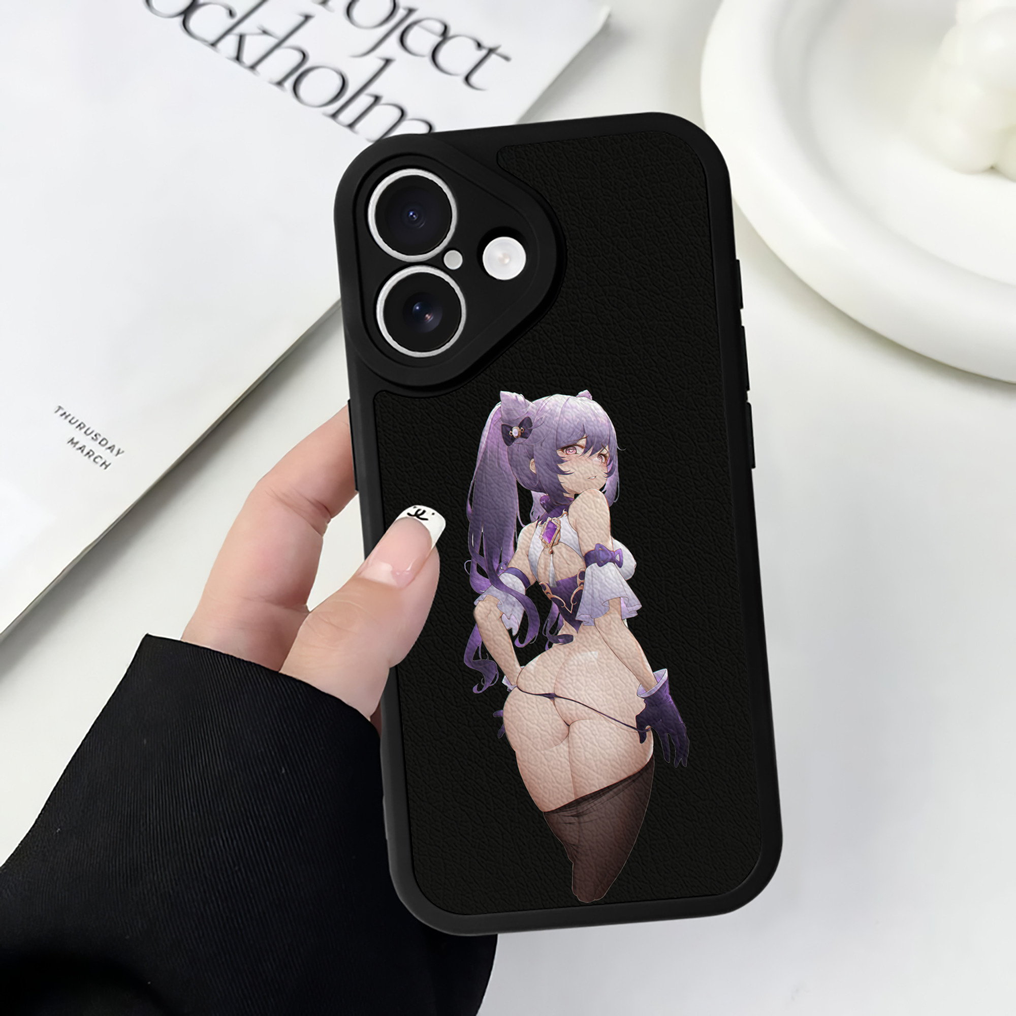 げんし神 刻晴 こくせい genshin Kokusei 【iPhone 16シリーズ対応】シリコンスマホケース（レザー調） 材質：シリコン